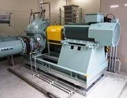 西大寺小水力発電所内に置かれた機械の写真